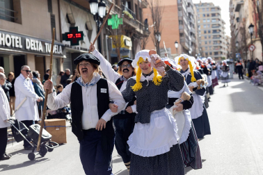 Carrozas, disfraces, color, música y alegría este domingo 15 de febrero en el desfile de carnaval en Tudela