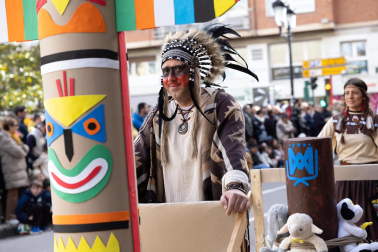 Carrozas, disfraces, color, música y alegría este domingo 15 de febrero en el desfile de carnaval en Tudela