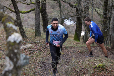 Participantes en la octava edición del Trail de Aibar sobre 18 kilómetros en una prueba disputada este domingo, 15 de febrero
