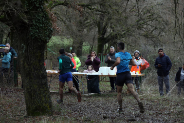 Participantes en la octava edición del Trail de Aibar sobre 18 kilómetros en una prueba disputada este domingo, 15 de febrero