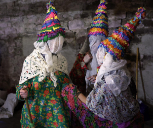 Ziripot, Miel Otxin y Zaldiko salieron a las calles de Lantz este lunes, 16 de febrero, cumpliendo con la tradición