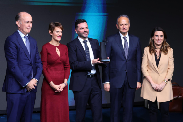 Fotos de la entrega del Premio Navarra Empresarial 2026 en el pabellón Navarra Arena