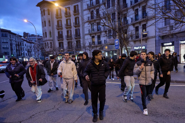 Jóvenes que han acudido la 'Quedada Therian' en Pamplona.