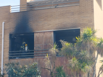 Fotos del incendio de una vivienda unifamiliar en Mutilva