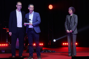 Reconocimiento a los deportistas destacados en el año 2025 durante la ceremonia celebrada en el pabellón Navarra Arena