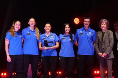 Reconocimiento a los deportistas destacados en el año 2025 durante la ceremonia celebrada en el pabellón Navarra Arena