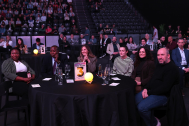 Reconocimiento a los deportistas destacados en el año 2025 durante la ceremonia celebrada en el pabellón Navarra Arena