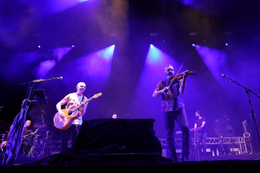 Fotos del concierto de Celtas Cortos en el Navarra Arena