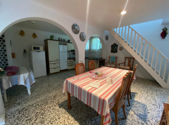 Cocina abierta al salón comedor