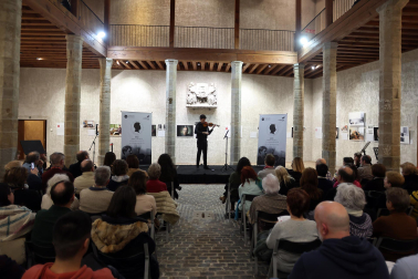 Fotos de la apertura del Festival de Violín Pablo Sarasate con una conferencia a cargo de la musicóloga María Nagore y concierto de alumnos del curso de Interpretación Musical