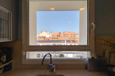 Vivienda reformada en la plaza de la Cruz