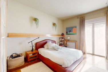 Vivienda reformada en la plaza de la Cruz