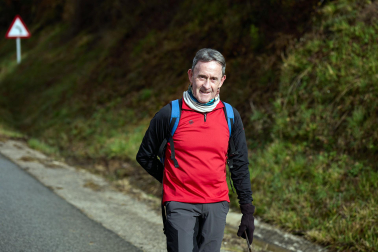 Peregrinos caminan rumbo a Javier en la primera de las jornadas celebrada este sábado, 7 de marzo