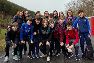 Peregrinos caminan rumbo a Javier en la primera de las jornadas celebrada este sábado, 7 de marzo