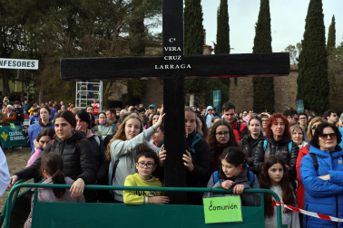 Multitudinaria celebración eucarística en la explanada del castillo de Javier este domingo, 8 de marzo