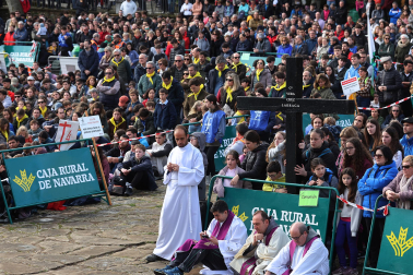 Multitudinaria celebración eucarística en la explanada del castillo de Javier este domingo, 8 de marzo
