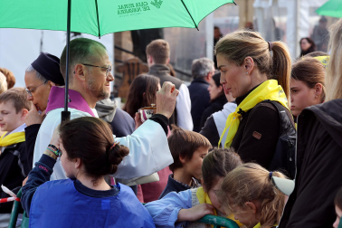 Multitudinaria celebración eucarística en la explanada del castillo de Javier este domingo, 8 de marzo