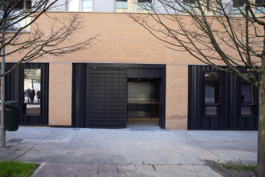 Fotos del primer centro de día municipal para personas mayores en el barrio de la Rochapea de Pamplona