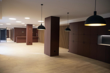 Fotos del primer centro de día municipal para personas mayores en el barrio de la Rochapea de Pamplona