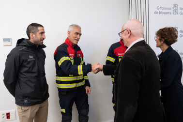 El pueblo de Paiporta, Valencia, agradece a los servicios de emergencia navarros su colaboración durante la Dana