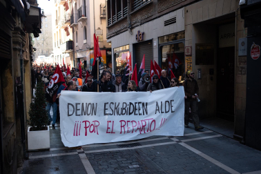 Fotos de las movilizaciones en Pamplona por la huelga general en Navarra por un salario mínimo propio