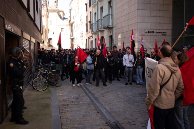 Fotos de las movilizaciones en Pamplona por la huelga general en Navarra por un salario mínimo propio