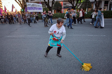 Fotos de las movilizaciones en Pamplona por la huelga general en Navarra por un salario mínimo propio