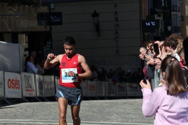 Fotos de la X Media Maratón Zubiri-Pamplona. |