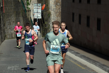 Fotos de la X Media Maratón Zubiri-Pamplona. |