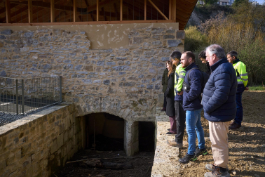 Fotos de la rehabilitación del molino de Ilundáin en el parque fluvial del Arga