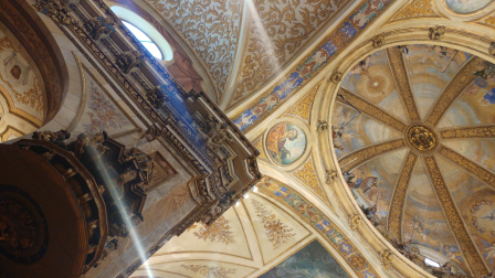 Las recientes mejoras de la iluminación en la Iglesia de San Miguel permite una mejor observación de su belleza en las visitas guiadas o libres de martes a domingo