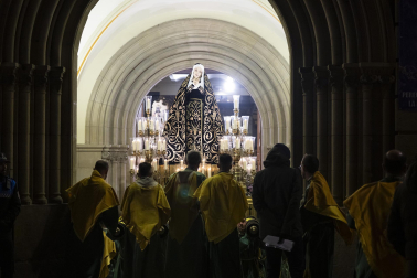 Fotos del traslado de La Dolorosa en Pamplona