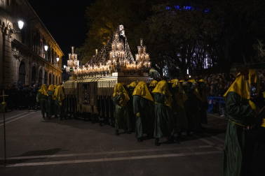Fotos del traslado de La Dolorosa en Pamplona