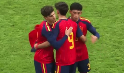 El delantero canterano rojillo anotó el primer gol del triunfo contra Bulgaria: España cierra con pleno de victorias la Ronda 1 con vistas al Europeo sub 19