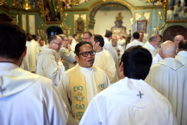Celebración de la misa crismal en la Catedral de Pamplona