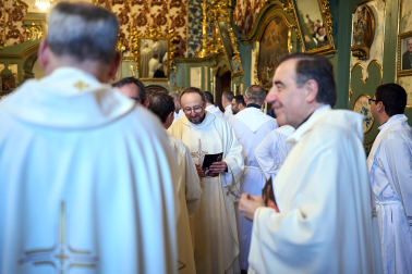 Celebración de la misa crismal en la Catedral de Pamplona