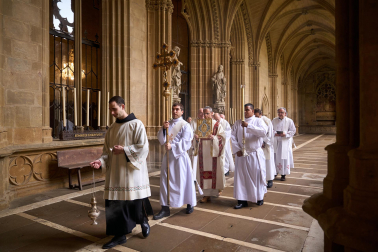 Celebración de la misa crismal en la Catedral de Pamplona