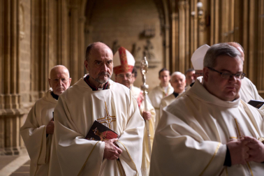 Celebración de la misa crismal en la Catedral de Pamplona