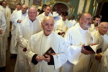 Celebración de la misa crismal en la Catedral de Pamplona