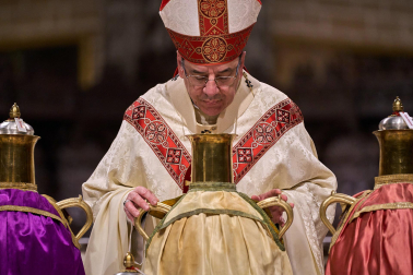 Celebración de la misa crismal en la Catedral de Pamplona