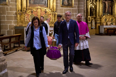 Celebración de la misa crismal en la Catedral de Pamplona