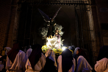 Fotos de la procesión de la Oración en el Huerto el Jueves Santo en Estella