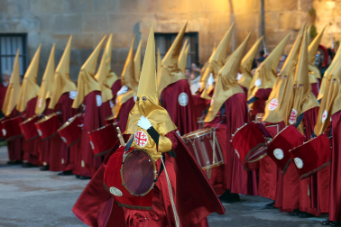 Fotos de la procesión de Jueves Santo en Pamplona