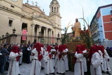 Fotos de la procesión de Viernes Santo en Pamplona