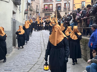 Fotos de la procesión de Viernes Santo de Tafalla