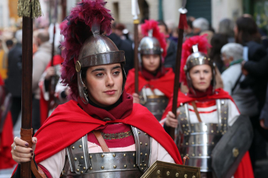 Fotos de la procesión de Viernes Santo en Pamplona