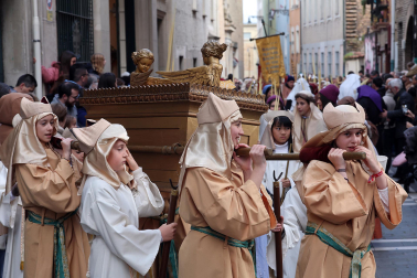 Fotos de la procesión de Viernes Santo en Pamplona