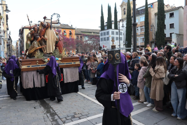 Fotos de la procesión de Viernes Santo en Pamplona