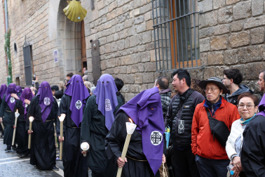Fotos de la procesión de Viernes Santo en Pamplona