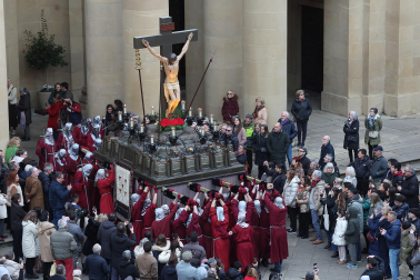 Fotos de la procesión de Viernes Santo en Pamplona